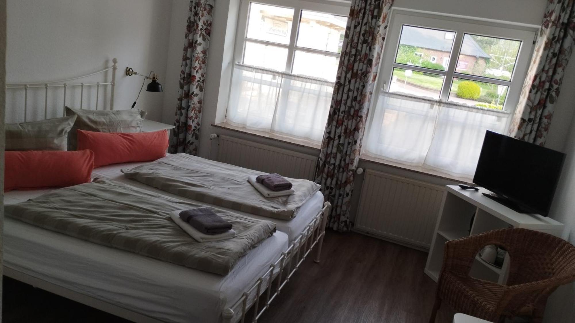 Hotel Nordfriesisches Haus Tönning Esterno foto