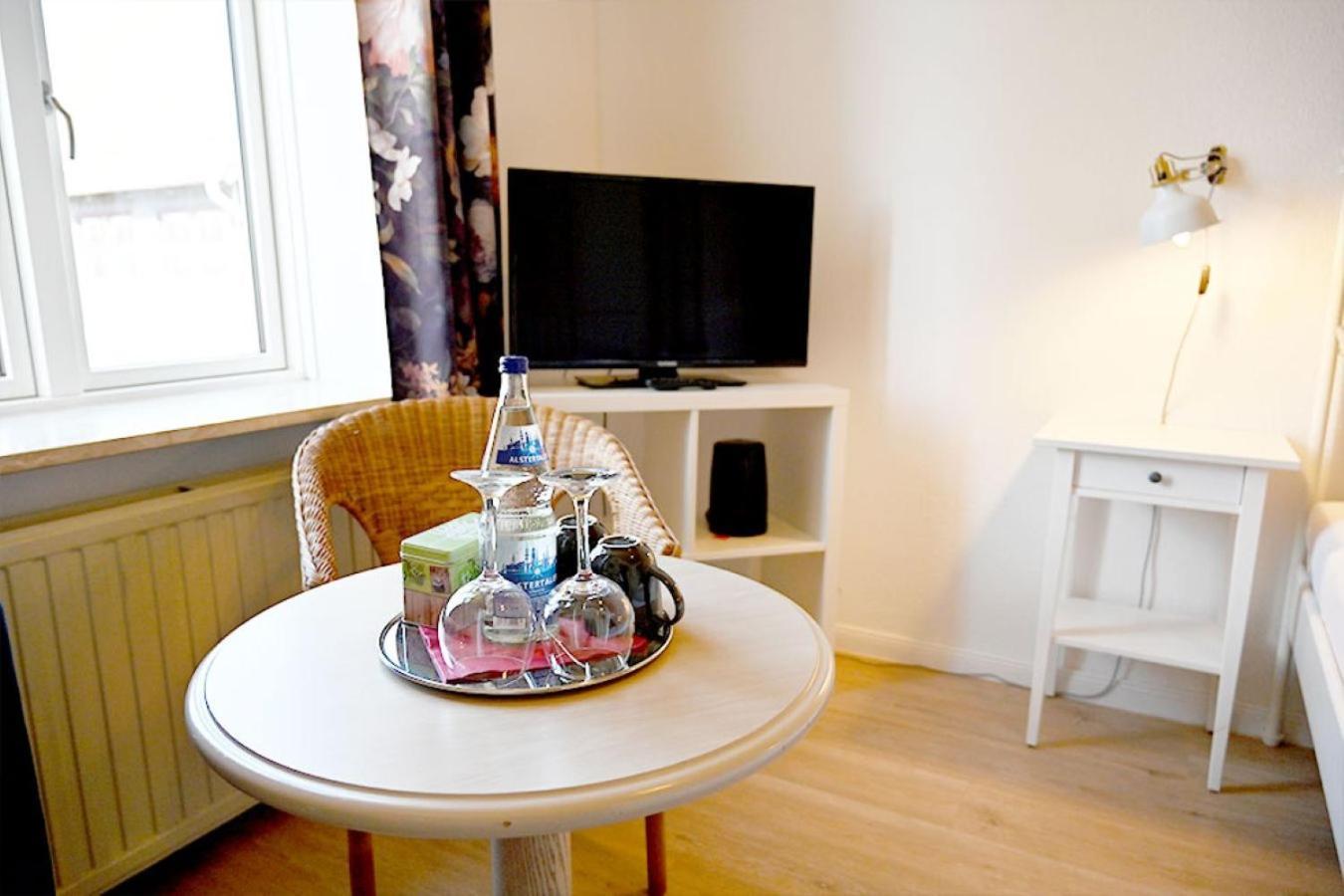 Hotel Nordfriesisches Haus Tönning Esterno foto